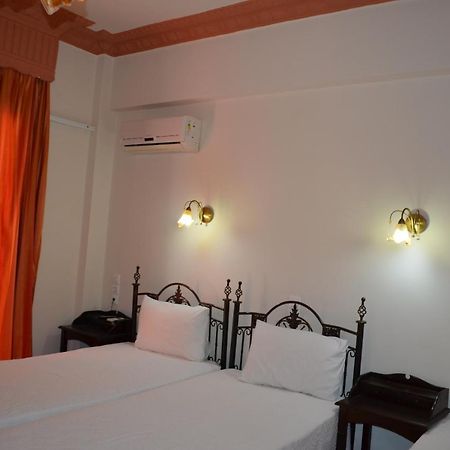 Palatino Studios Loutra Edipsou  Dış mekan fotoğraf