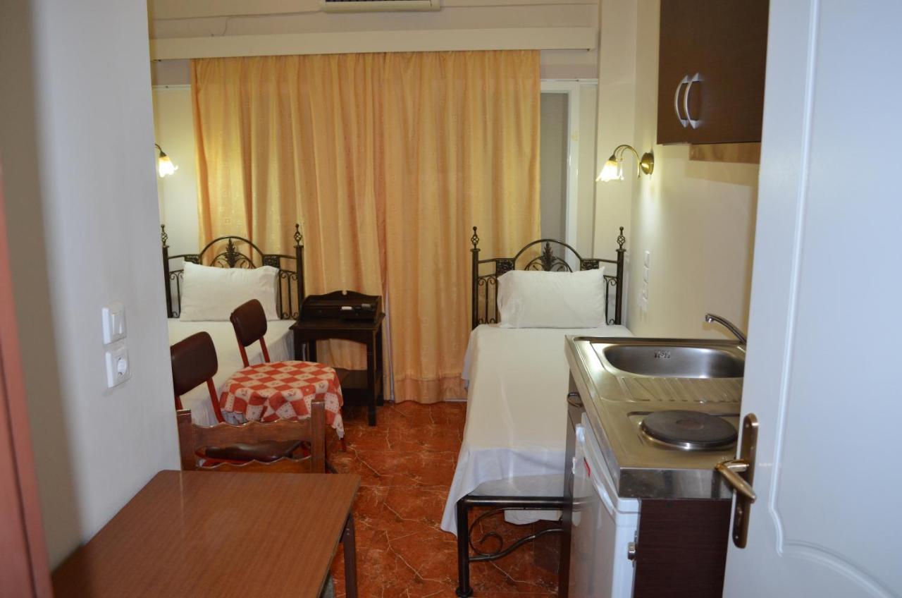 Palatino Studios Loutra Edipsou  Dış mekan fotoğraf